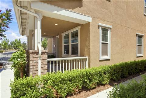 Front porch & entrance · View 11