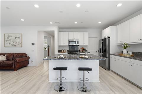 Kitchen & dining · View 31
