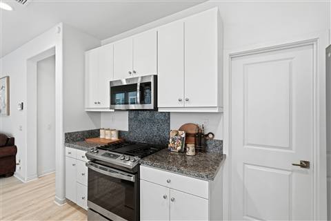 Kitchen & dining · View 38